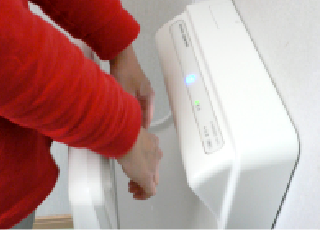 手洗い後は、ジェットタオルを使用し、十分乾燥させて消毒しています。